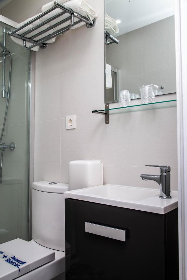 Alojamientos Rooms Catamaran Castro Urdiales Esterno foto